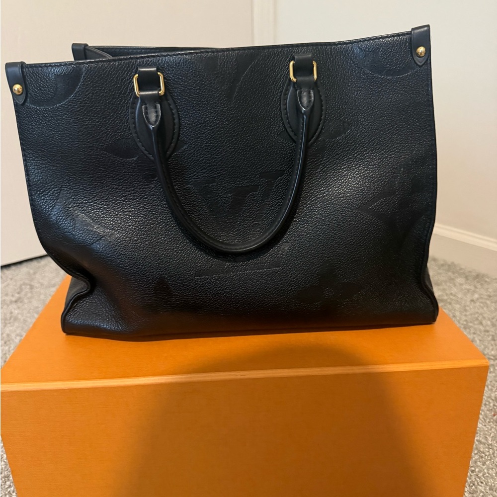 Authentic Louis Vuitton Onthego MM